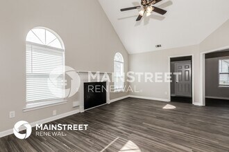 7925 Woodlake Dr in Riverdale, GA - Building Photo - Building Photo