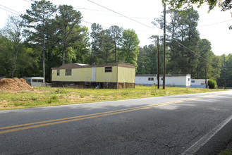 5229 Hamby Rd in Acworth, GA - Building Photo - Building Photo