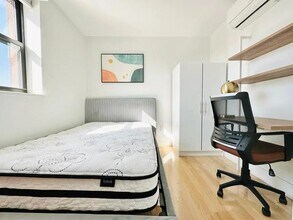 Furnished room/NOT APARTMENT, Unit 7E in Brooklyn, NY - Foto de edificio - Building Photo