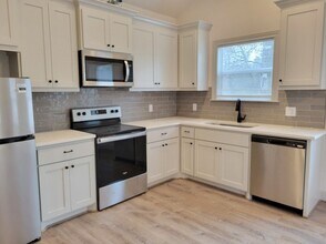 8601 Oakridge Dr in Bryan, TX - Building Photo - Building Photo