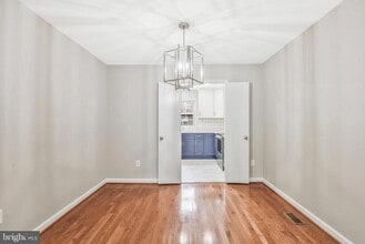 10257 Friendship Ct in Fairfax, VA - Building Photo - Building Photo