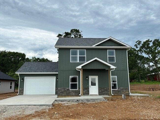 property at 927 Hillside Dr