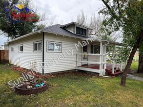 17 Box St in Lavina, MT - Building Photo - Building Photo