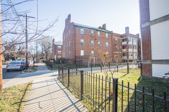 Linwood Apartments in Washington, DC - Building Photo - Building Photo