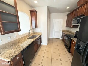 7116 W Mead Ave in Yakima, WA - Building Photo - Building Photo