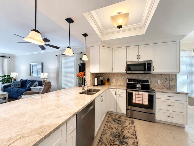 property at 752 Wiggins Lake Dr