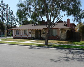 7672 Volga Dr in Huntington Beach, CA - Building Photo - Building Photo