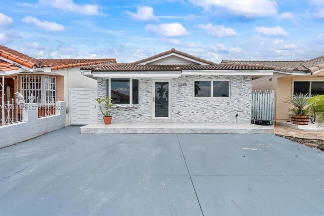 property at 11465 NW 88th Ct