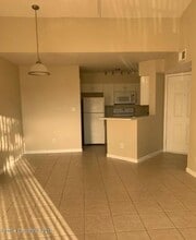 1841 Island Club Dr in Indialantic, FL - Foto de edificio - Building Photo