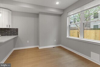 2344 W Seybert St in Philadelphia, PA - Building Photo - Building Photo