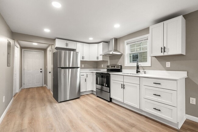 52 Elliot St, Unit 2 in Worcester, MA - Building Photo - Building Photo