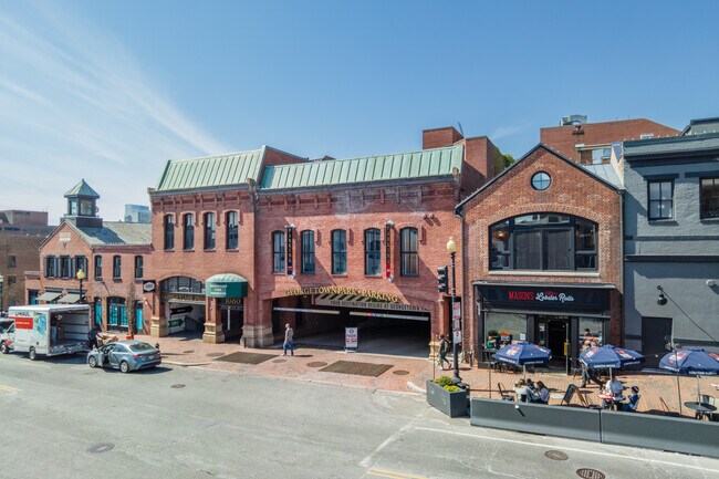 Georgetown Park Condominiums in Washington, DC - Building Photo - Building Photo