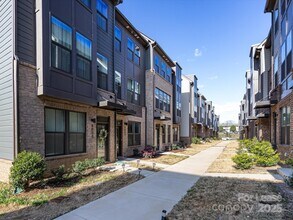 4010 Citra Ln in Charlotte, NC - Building Photo - Building Photo