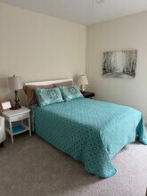 1112 King Arthur Ln, Unit B in Louisville, KY - Building Photo - Building Photo