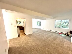 1005 Bloyd St in Kelso, WA - Foto de edificio - Building Photo