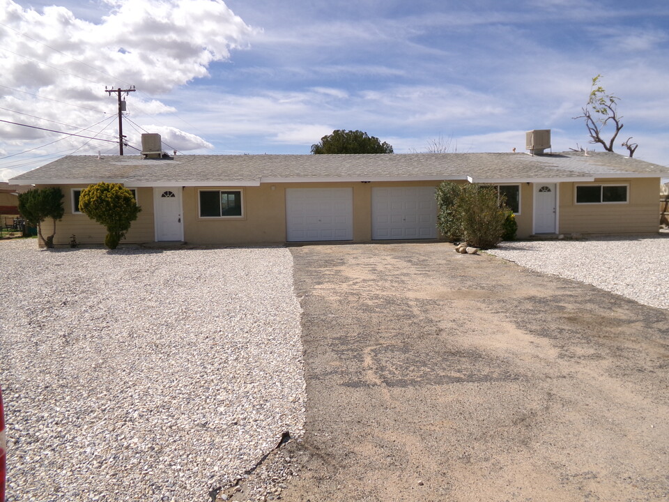 13342 Pauhaska Rd in Apple Valley, CA - Building Photo