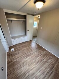 715 College Ave - 10