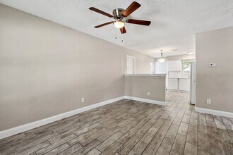 6702 Colony Park Dr in Austin, TX - Building Photo - Building Photo