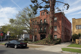 2329 W 25th St in Los Angeles, CA - Building Photo - Building Photo