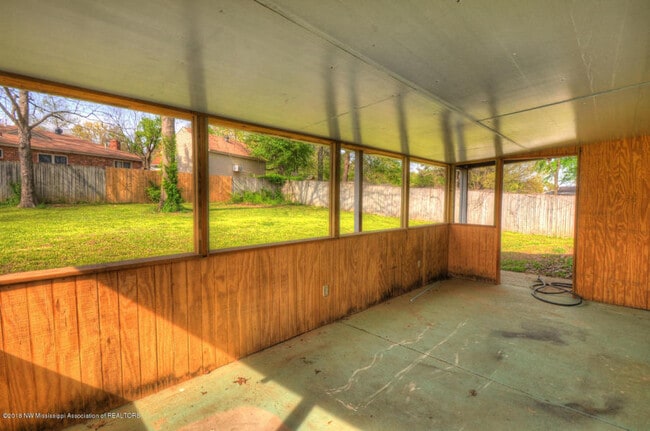 1686 Custer Dr in Southaven, MS - Building Photo - Building Photo