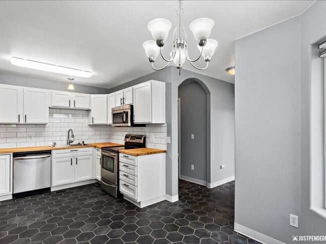 property at 3401 Greenland Dr