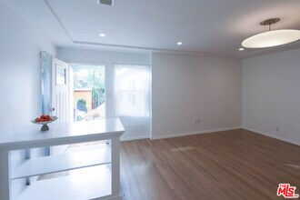 2420 Teviot St in Los Angeles, CA - Building Photo - Building Photo