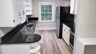 625 Sunset Dr in Sanford, NC - Foto de edificio - Building Photo