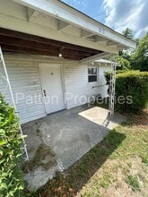 913 Glenn St in West Columbia, SC - Building Photo - Building Photo