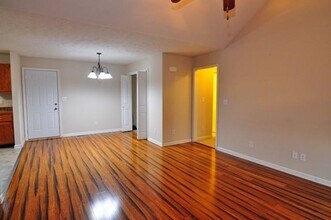 571 Oakmont Dr in Clarksville, TN - Building Photo - Building Photo