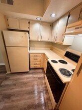 4540 Commander Dr in Orlando, FL - Building Photo - Building Photo