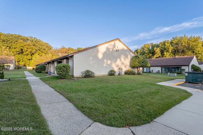 47 Wild Turkey Way in Englishtown, NJ - Building Photo - Building Photo