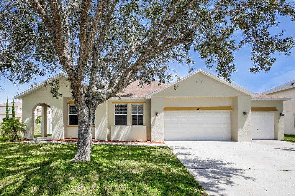 4684 Barbados Loop in Clermont, FL - Building Photo