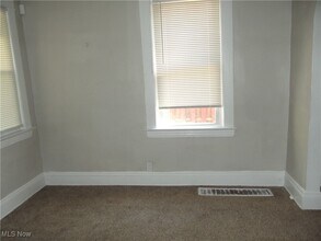 2624 E 112th St in Cleveland, OH - Building Photo - Building Photo