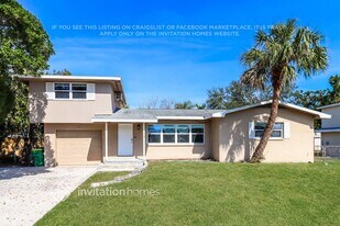8541 Jacaranda Ave in Seminole, FL - Building Photo