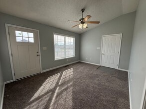 301 Hilton Way in Bowling Green, KY - Building Photo - Building Photo