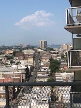5701 JFK Blvd E in West New York, NJ - Building Photo - Building Photo