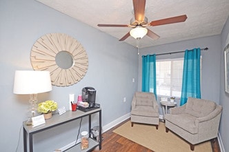 Sterling Villas Apartments in Lithonia, GA - Building Photo - Building Photo