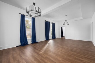 304 Plum St-Unit -B in Florence, AL - Foto de edificio - Building Photo