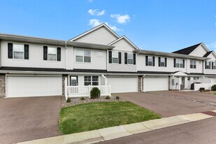 8027 149th Xing NW in Ramsey, MN - Building Photo