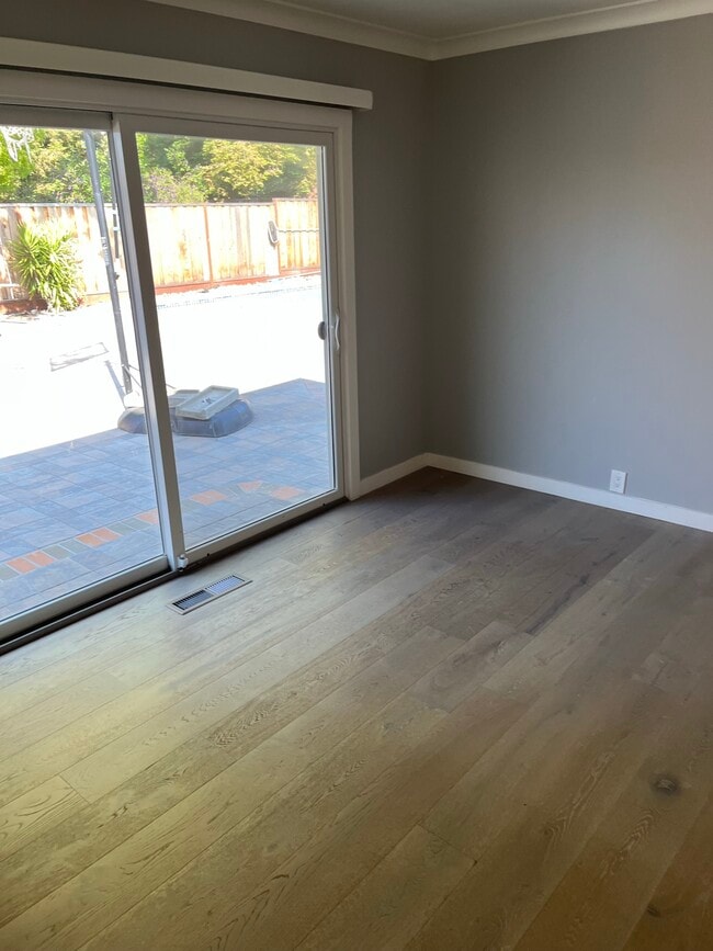 property at 4848 Pipit Ct