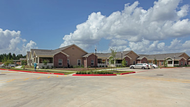 La Belle Vie - Senior Community - 62+ in Lumberton, TX - Building Photo - Building Photo