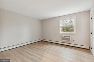 176 W King St in Malvern, PA - Building Photo - Building Photo