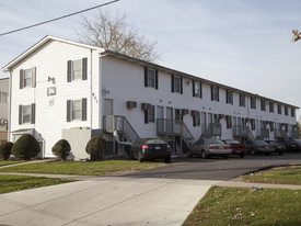 905 S University St Apartments