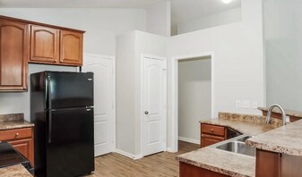 116 NW Wittington Ln in Madison, AL - Building Photo