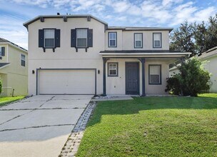 1225 Greenley Ave in Groveland, FL - Building Photo - Building Photo