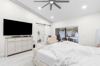 501 NW 78th Way in Plantation, FL - Building Photo - Building Photo