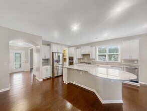 813 Firefly Ct in Griffin, GA - Building Photo - Building Photo