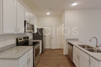 214 Long Is Dr in Euharlee, GA - Foto de edificio - Building Photo