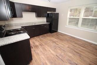1327 W 41st St in Norfolk, VA - Building Photo - Building Photo