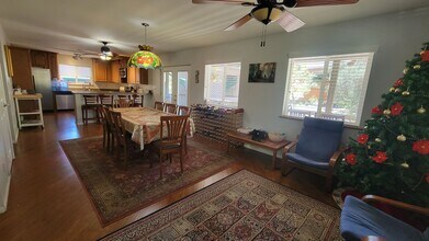 15504 Mil Potrero Hwy in Pine Mountain Club, CA - Building Photo - Building Photo